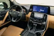 Lexus LX600 Черный