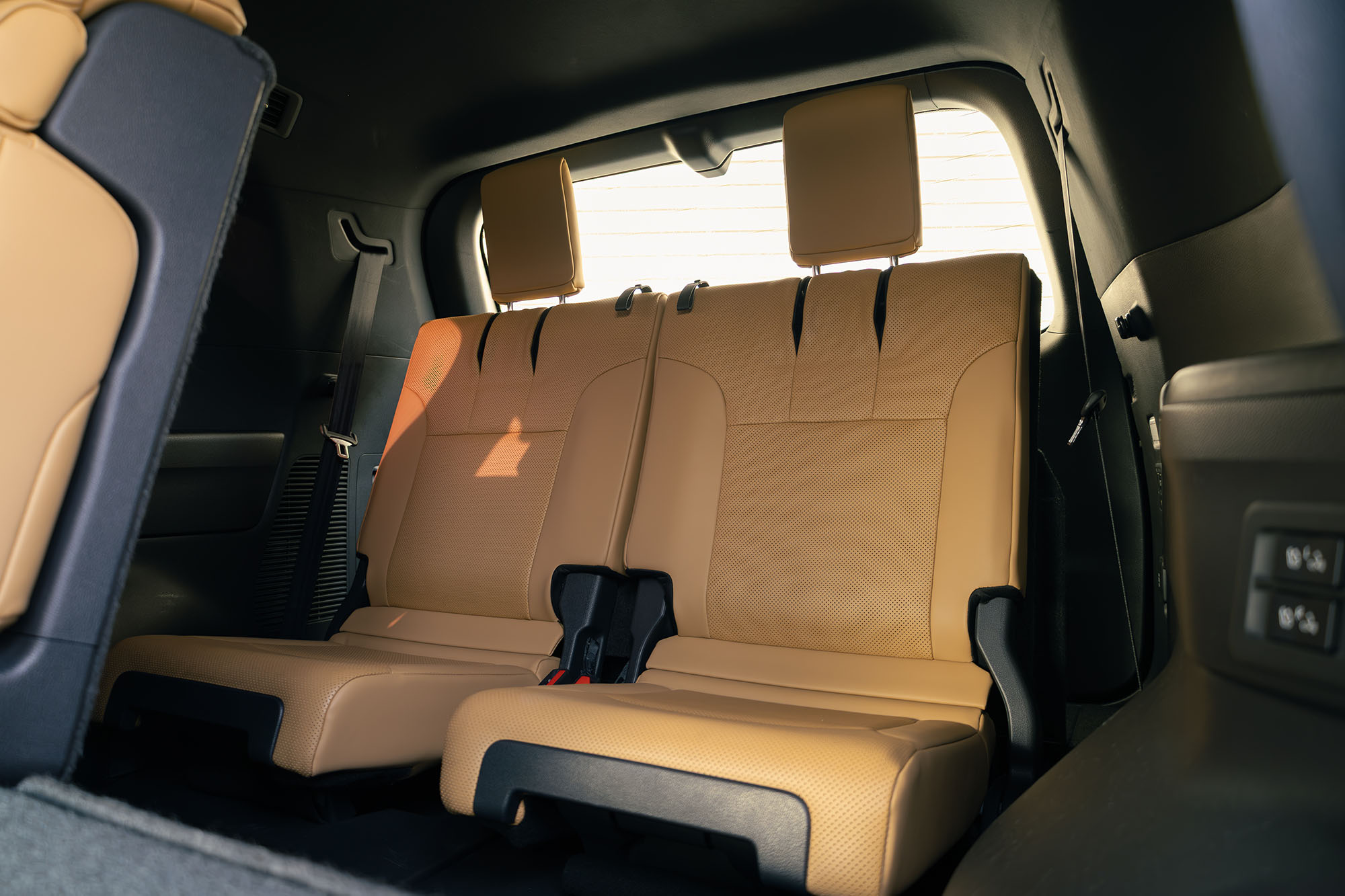 Lexus LX600 Black