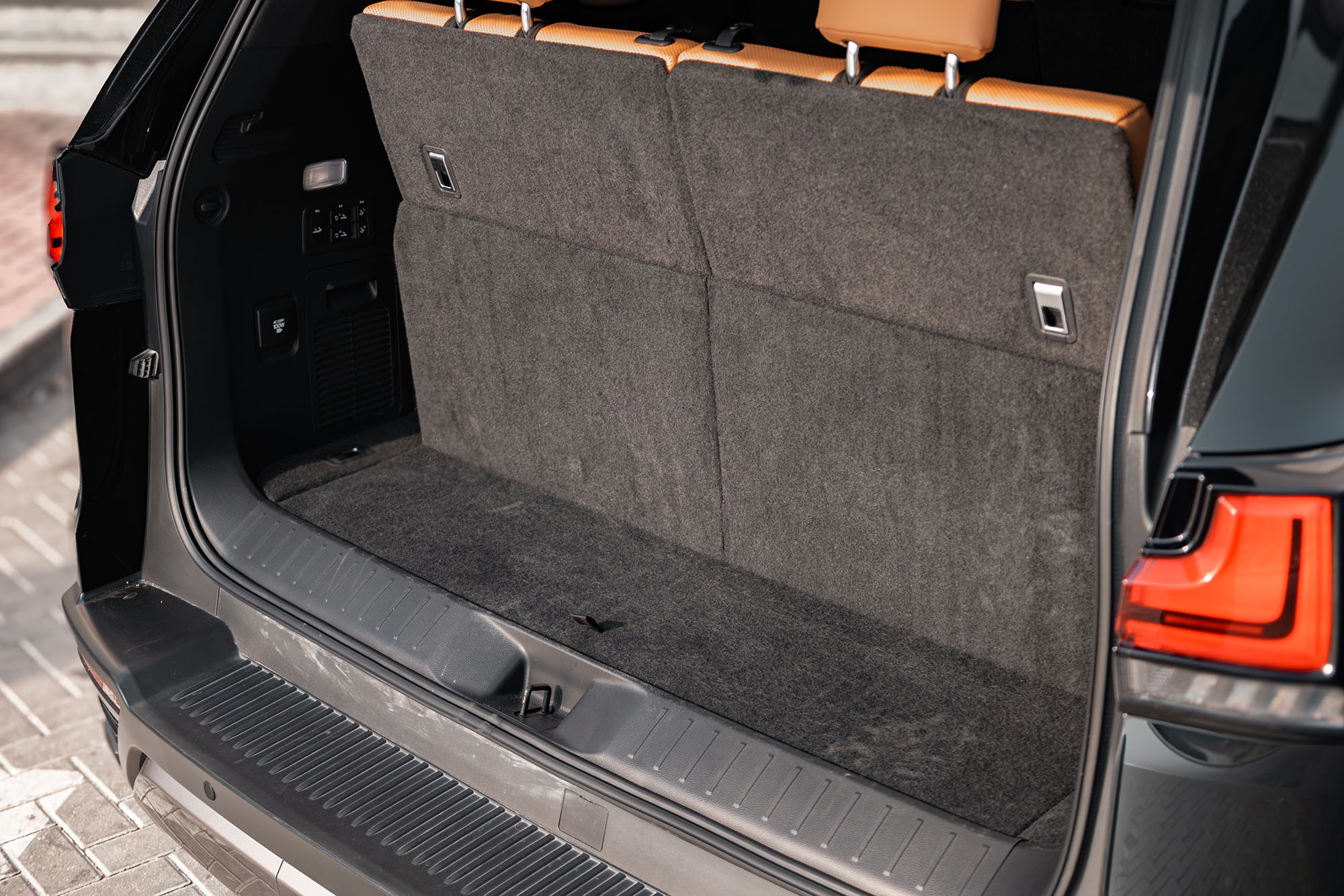 Lexus LX600 Black