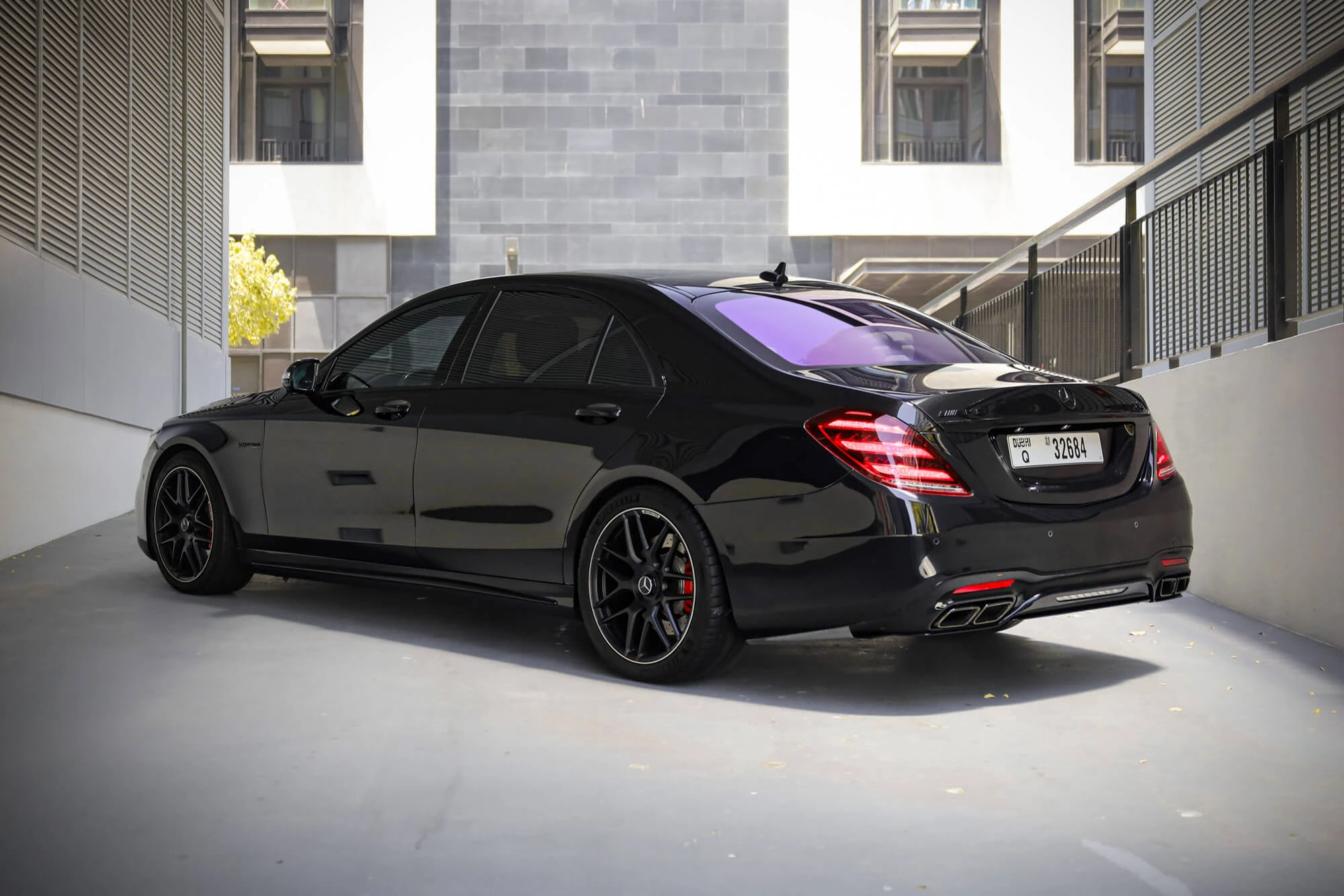 Mercedes Benz S63 Черный