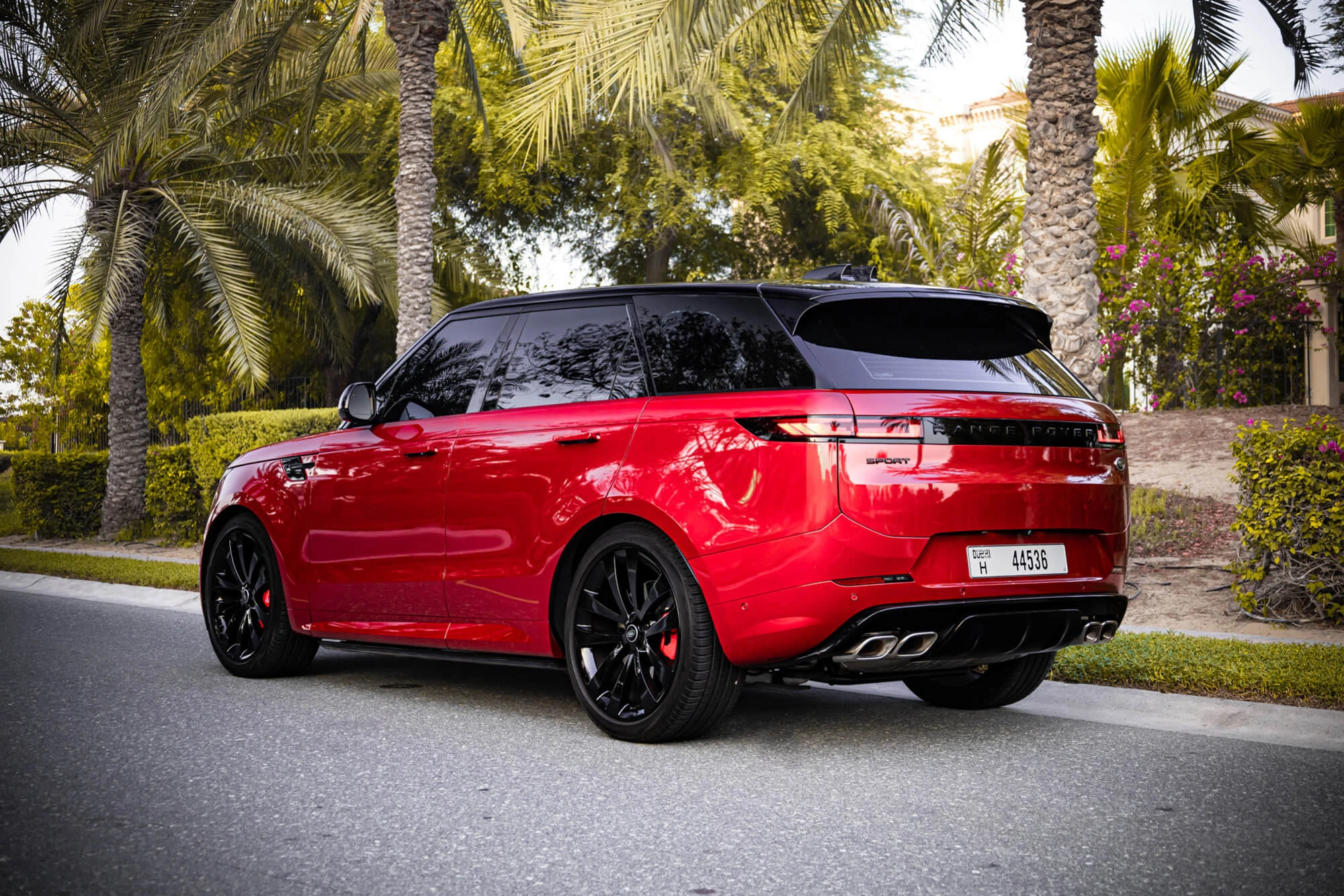 Range Rover Sport Erste Ausgabe Rot