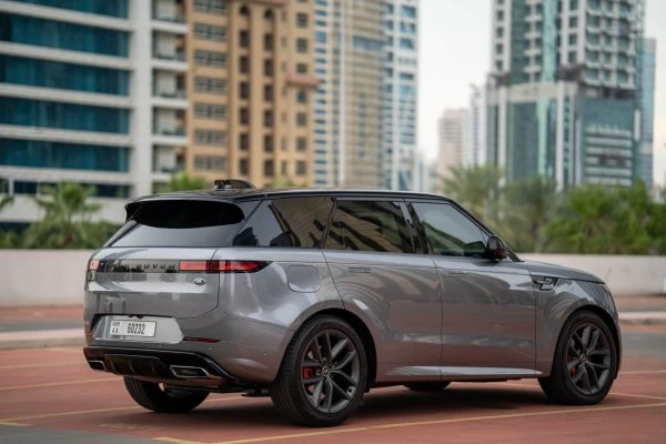 Dubai'de Land Rover Range Rover Sport Grey Kiralama - Octane.Rent