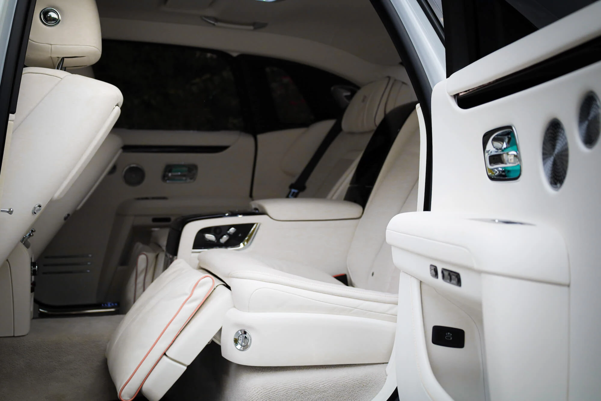 Rolls-Royce Ghost Weiß