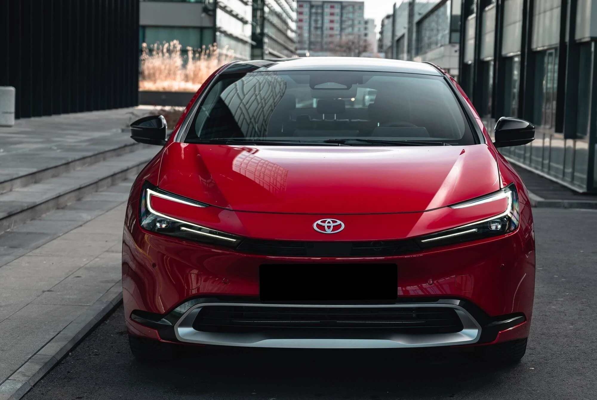 Toyota Prius Prime Röd