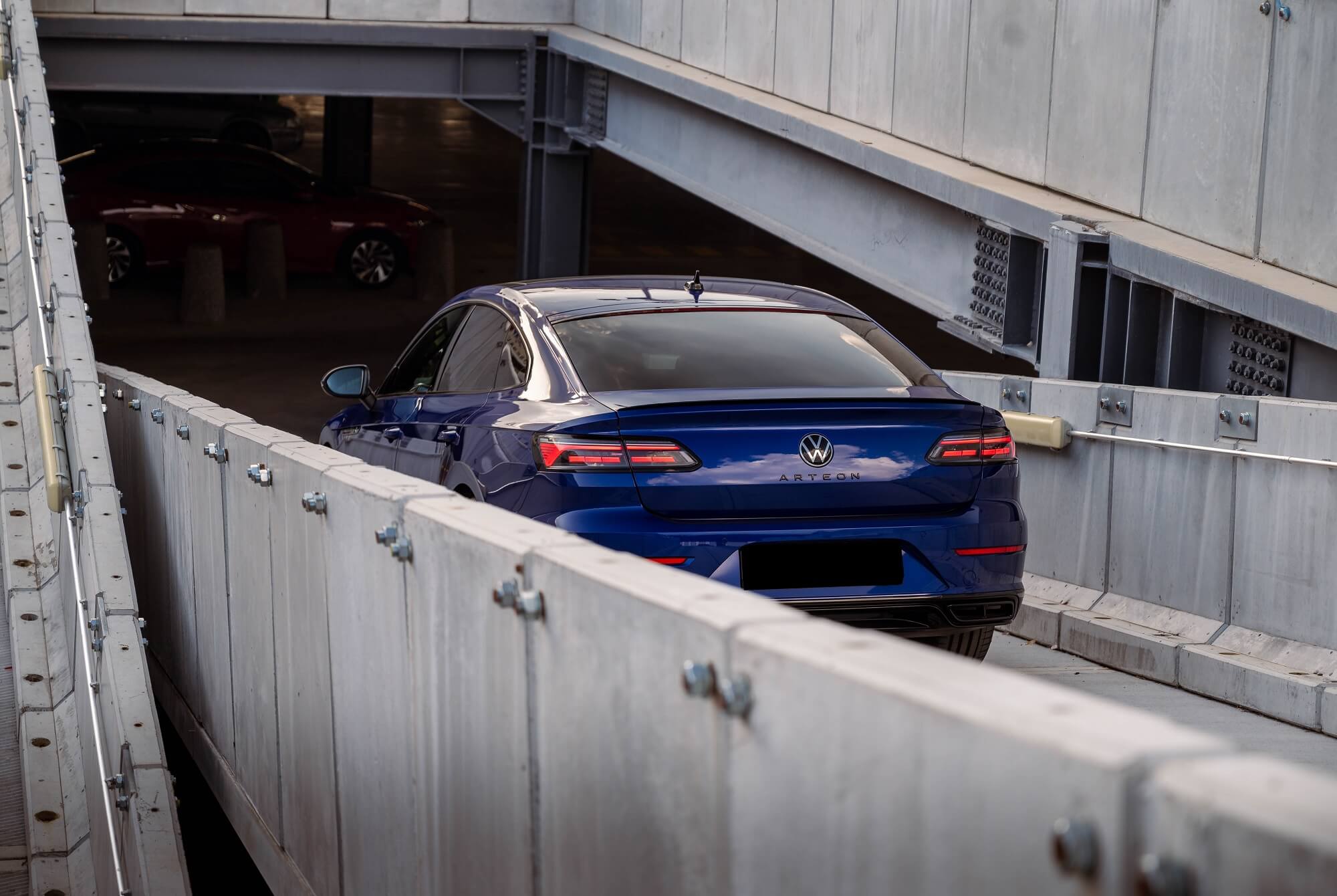 Volkswagen Arteon Blue