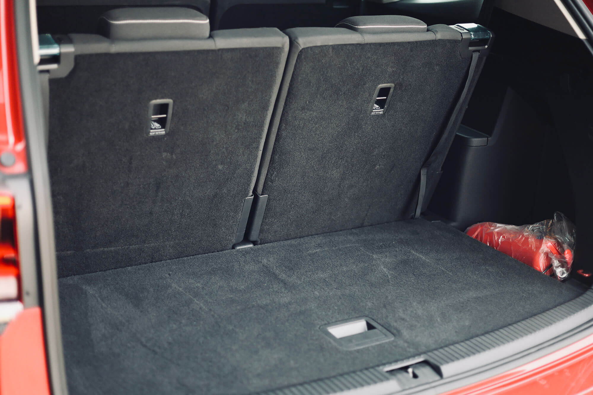 Volkswagen Teramont 7-Seater Red