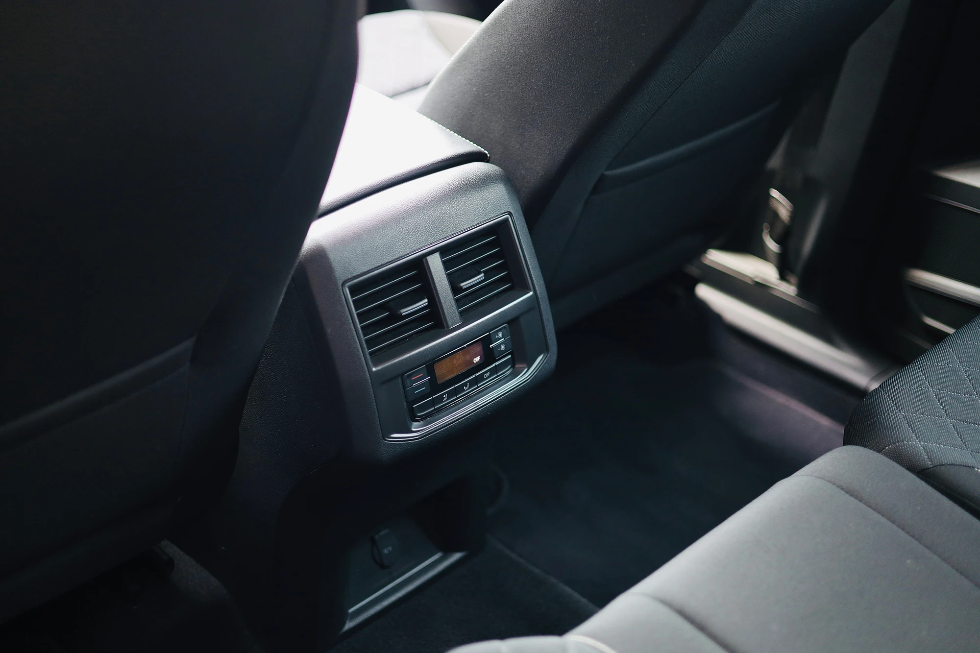 Volkswagen Teramont 7-Sitzer Rot