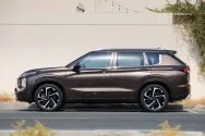Mitsubishi Outlander 7-Seater Brown