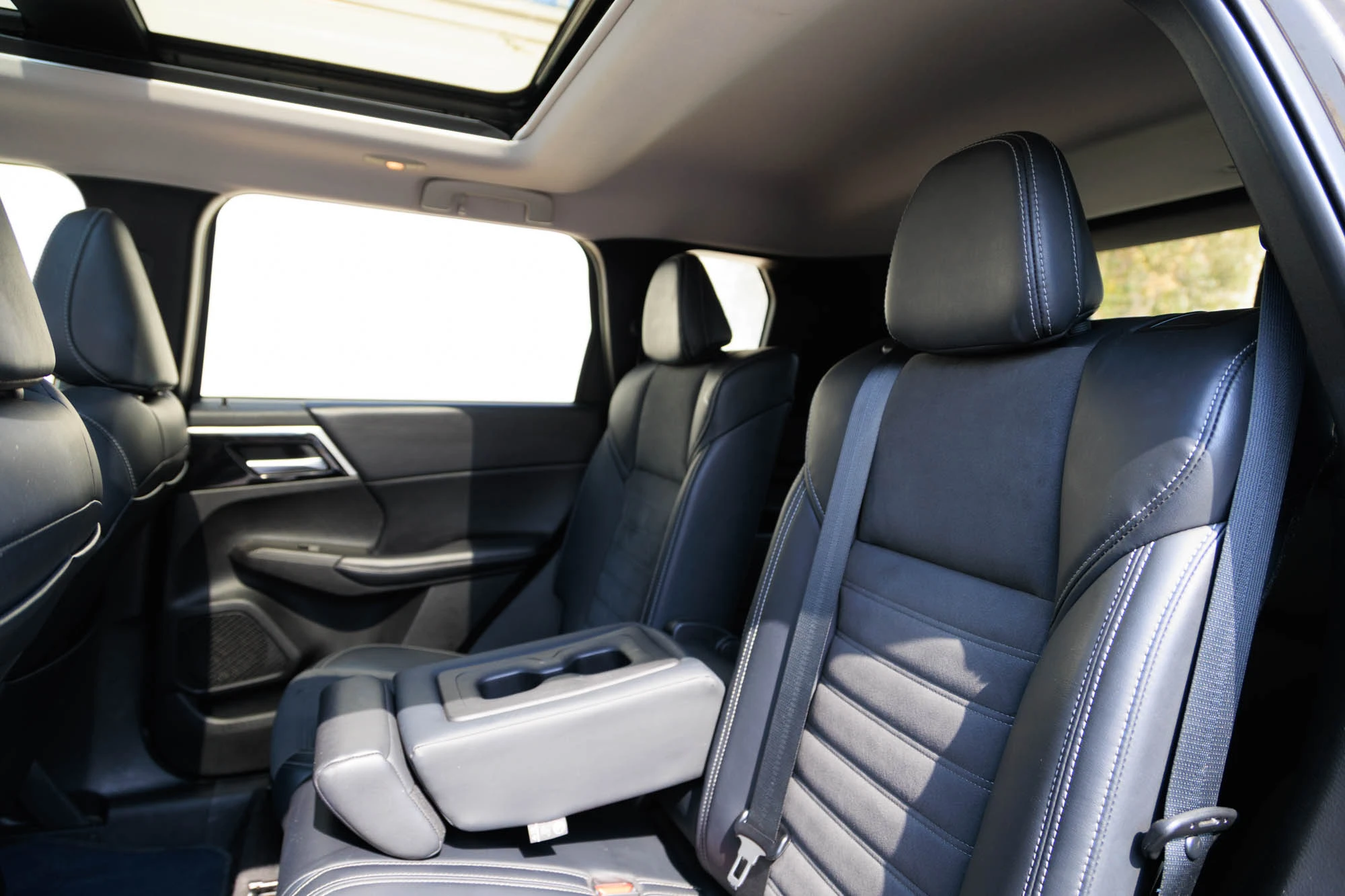 Mitsubishi Outlander 7-Seater Brown