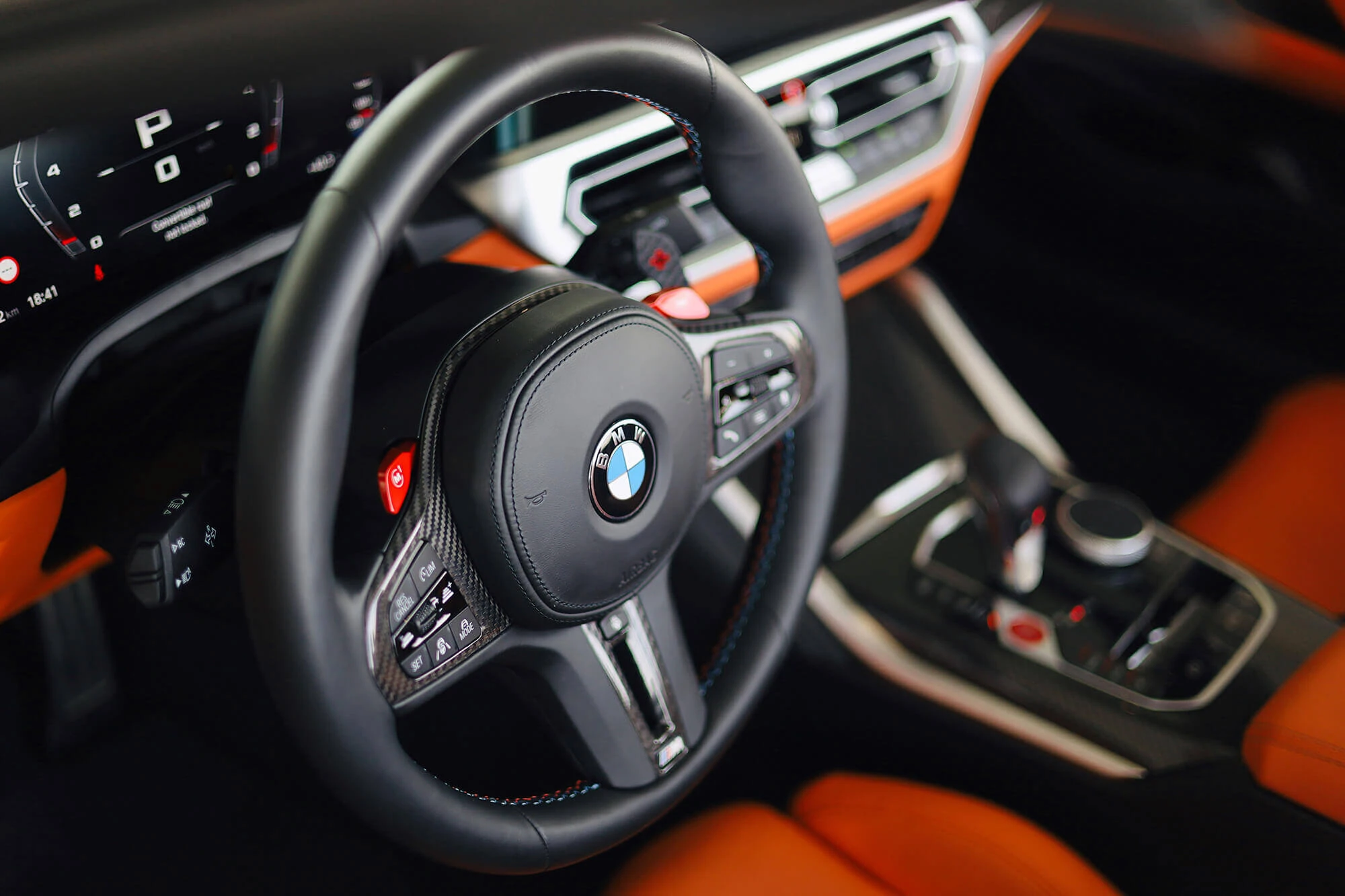 BMW M4 Competition Cabrio Siyah