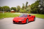 فيراري F8 تريبوتو سبايدر الأحمر فيراري F8 تريبوتو سبايدر الأحمر