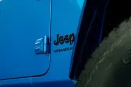 Jeep Wrangler כחול Jeep Wrangler כחול