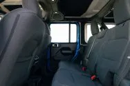 Jeep Wrangler כחול Jeep Wrangler כחול