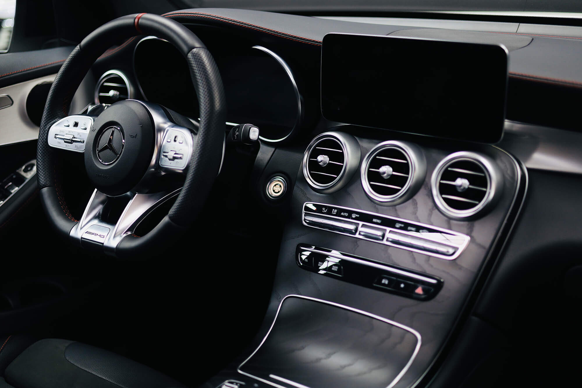 Mercedes GLC43 AMG White