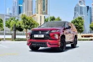 三菱 帕杰罗（蒙特罗）运动版 7 座红色