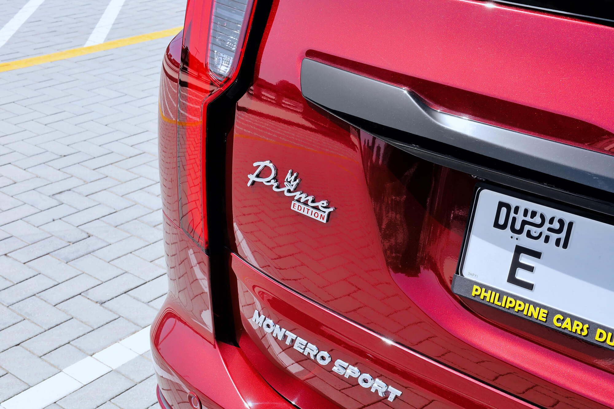 Mitsubishi Pajero (Montero) Sport 7-Seater Red