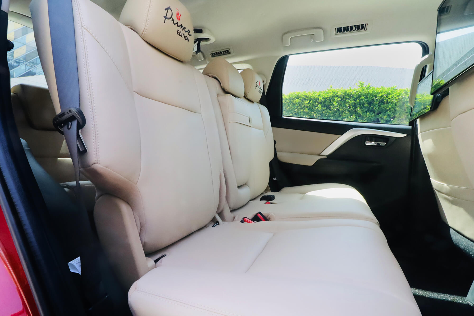 Mitsubishi Pajero (Montero) Sport 7-Seater Red