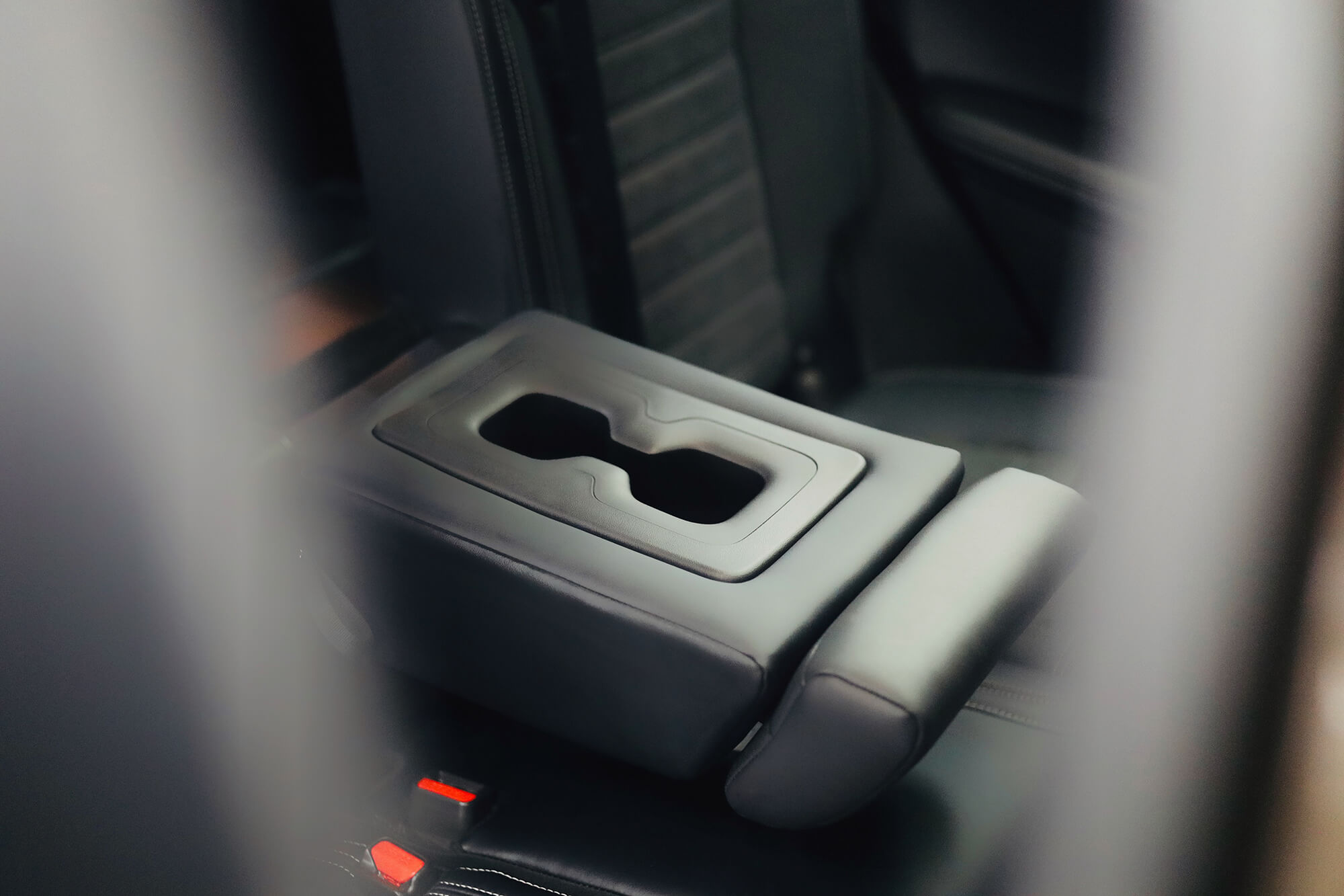 Mitsubishi Outlander 7-Seater Brown