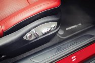 Porsche Macan Rood