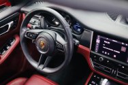 Porsche Macan Rosso