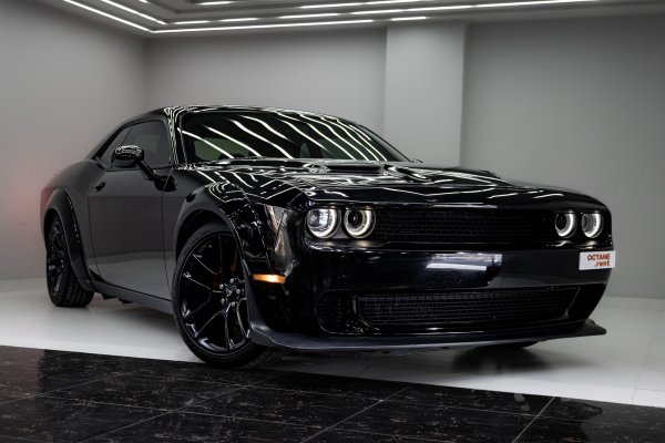 Dodge Challenger Schwarz