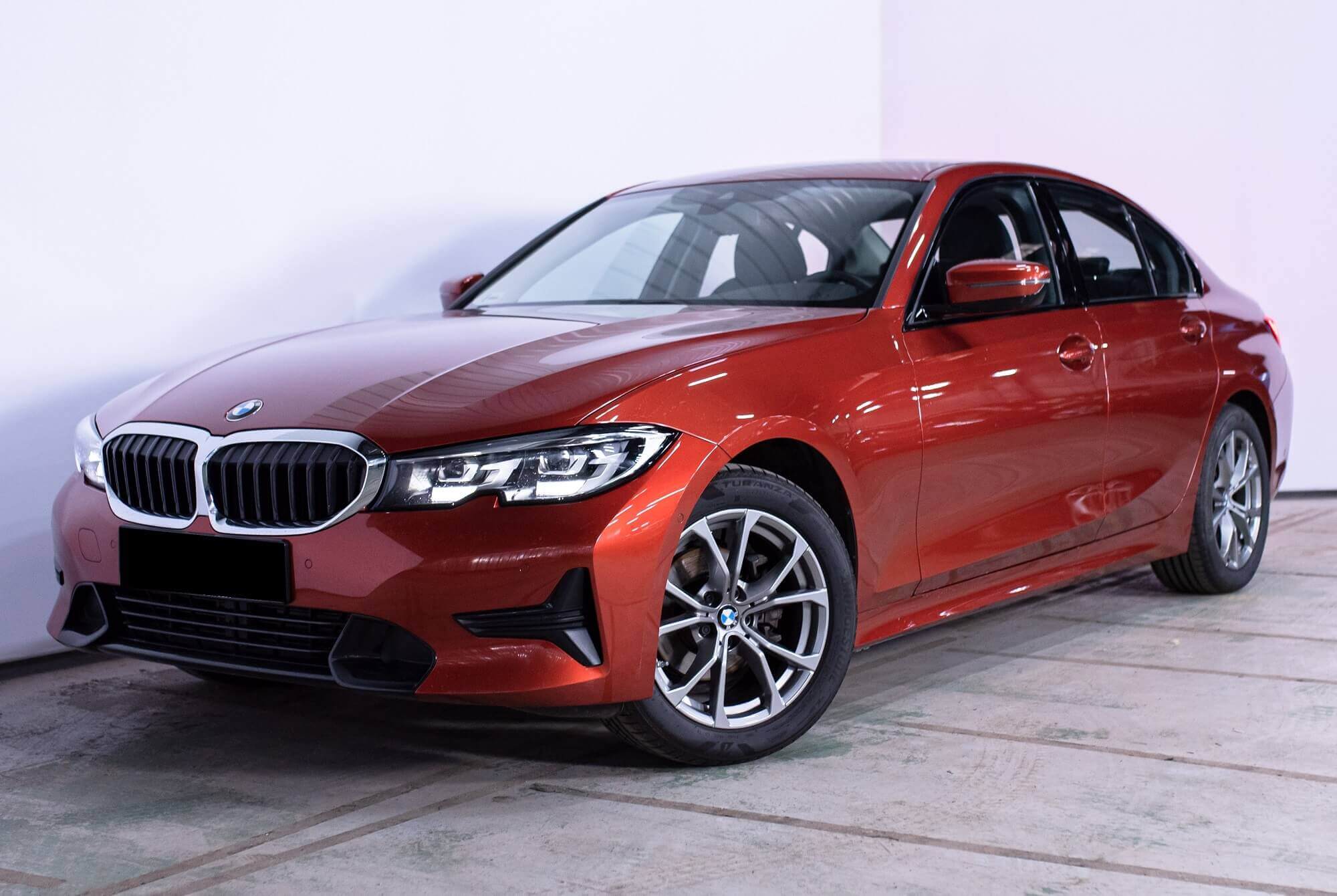 BMW 318 Red