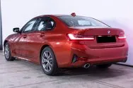 BMW 318 Red