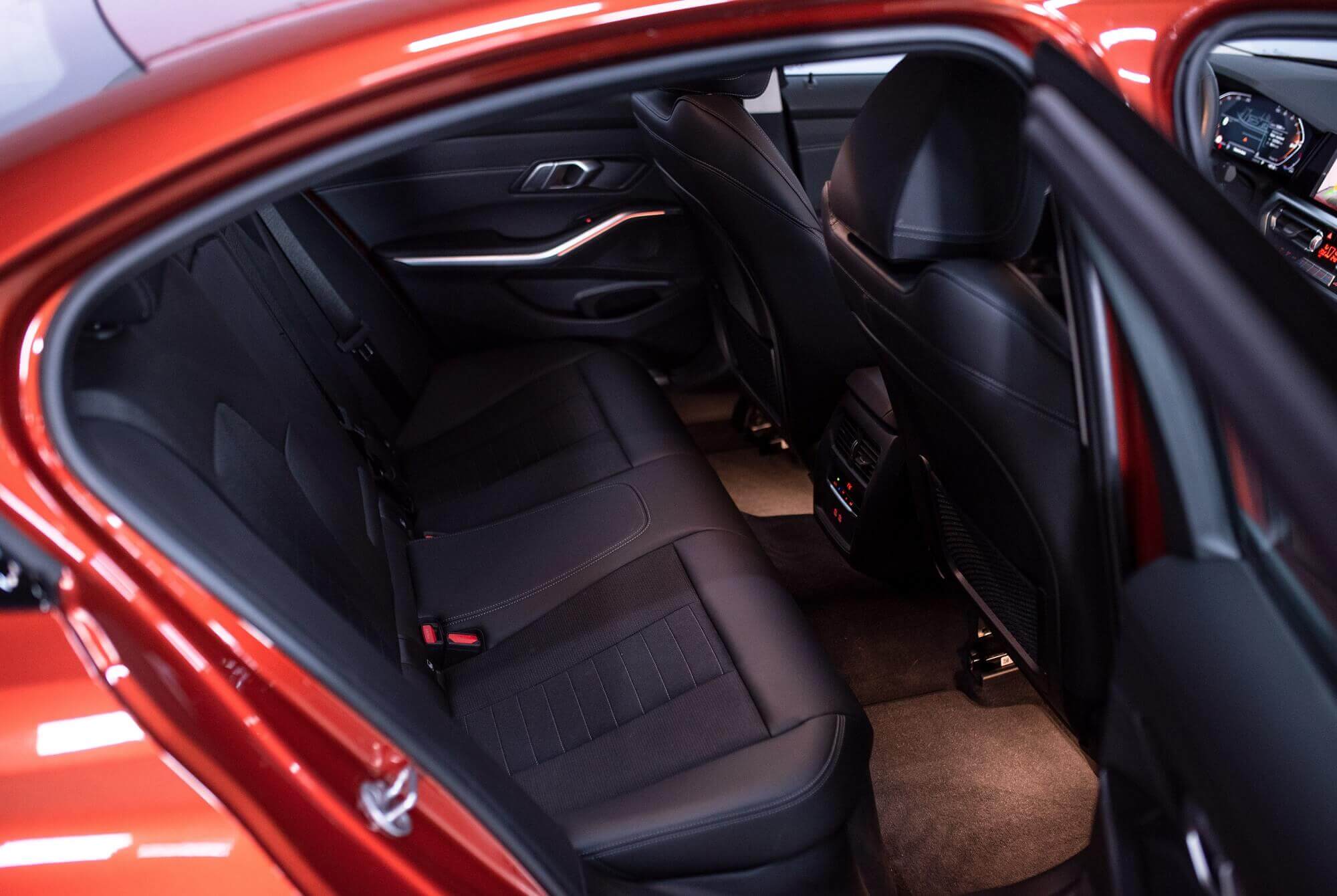 BMW 318 Red