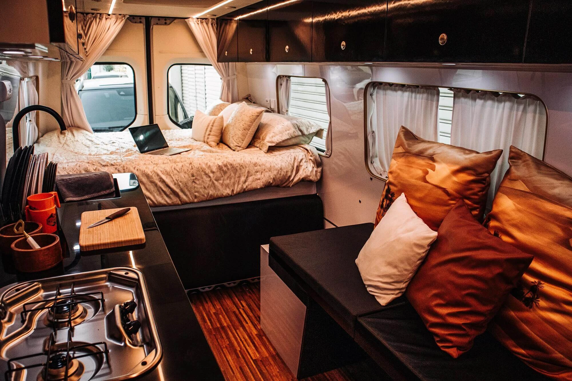 Mercedes Benz Sprinter Grey – Camper