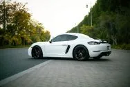 Porsche Cayman S לבן Porsche Cayman S לבן