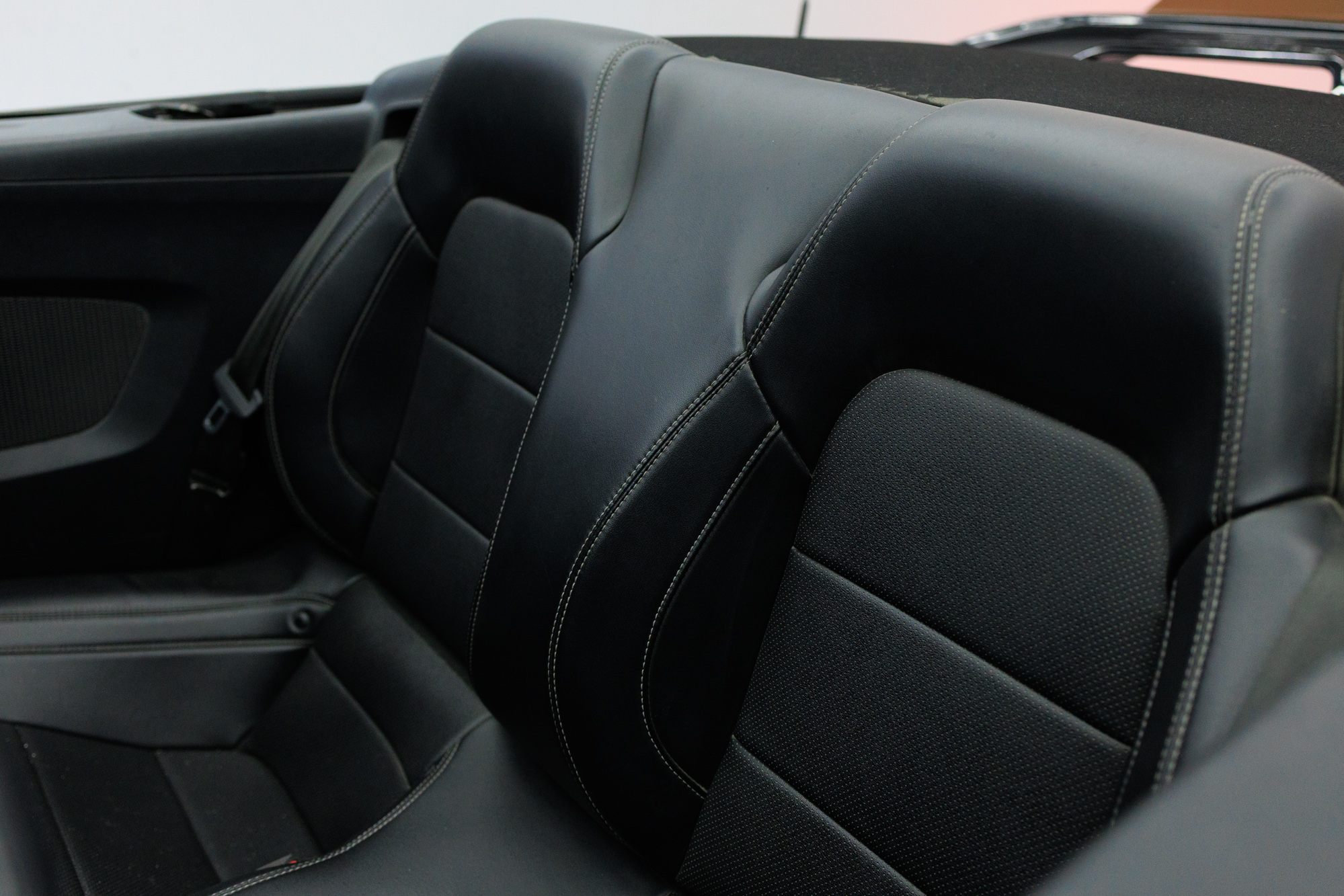 Ford Mustang Black