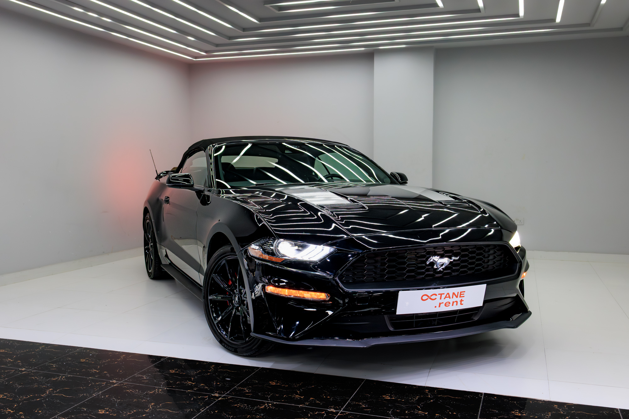 Ford Mustang Black