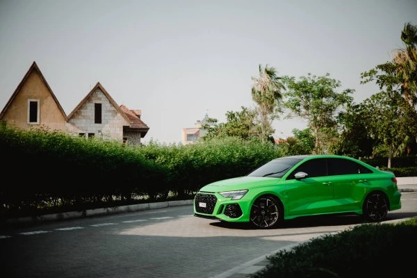 Dubai'de Audi RS3 Green Kiralama - Octane.Rent
