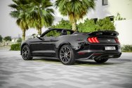 Ford Mustang noire