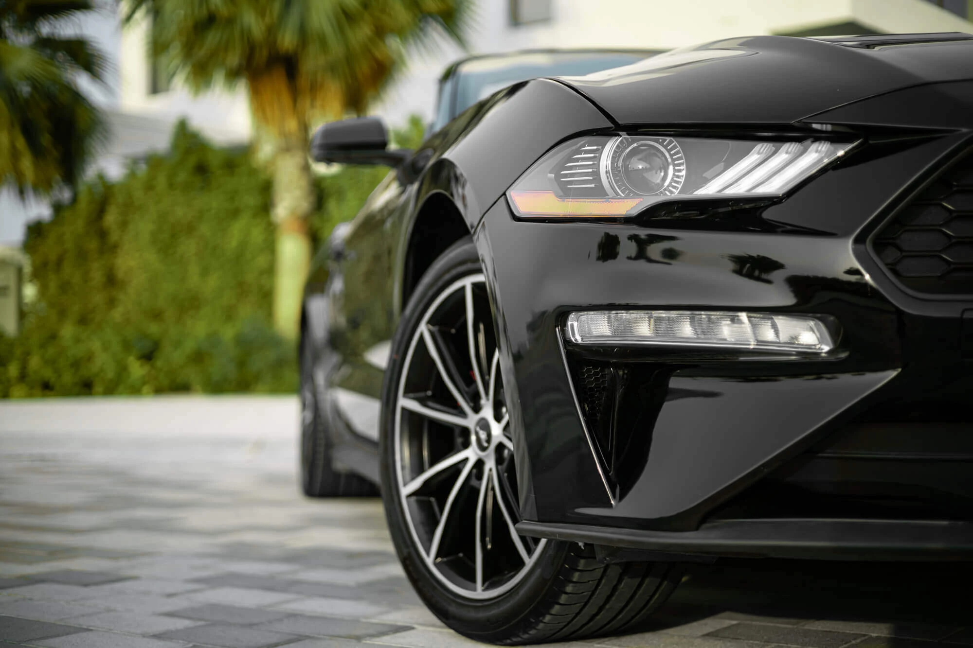 Ford Mustang nera