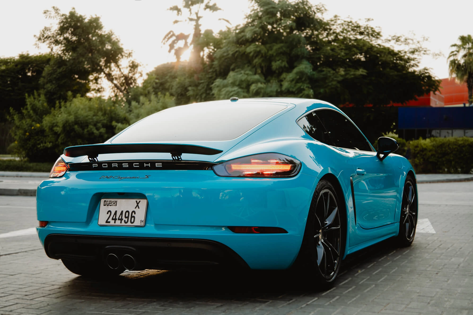 Porsche Cayman S Miami Blau