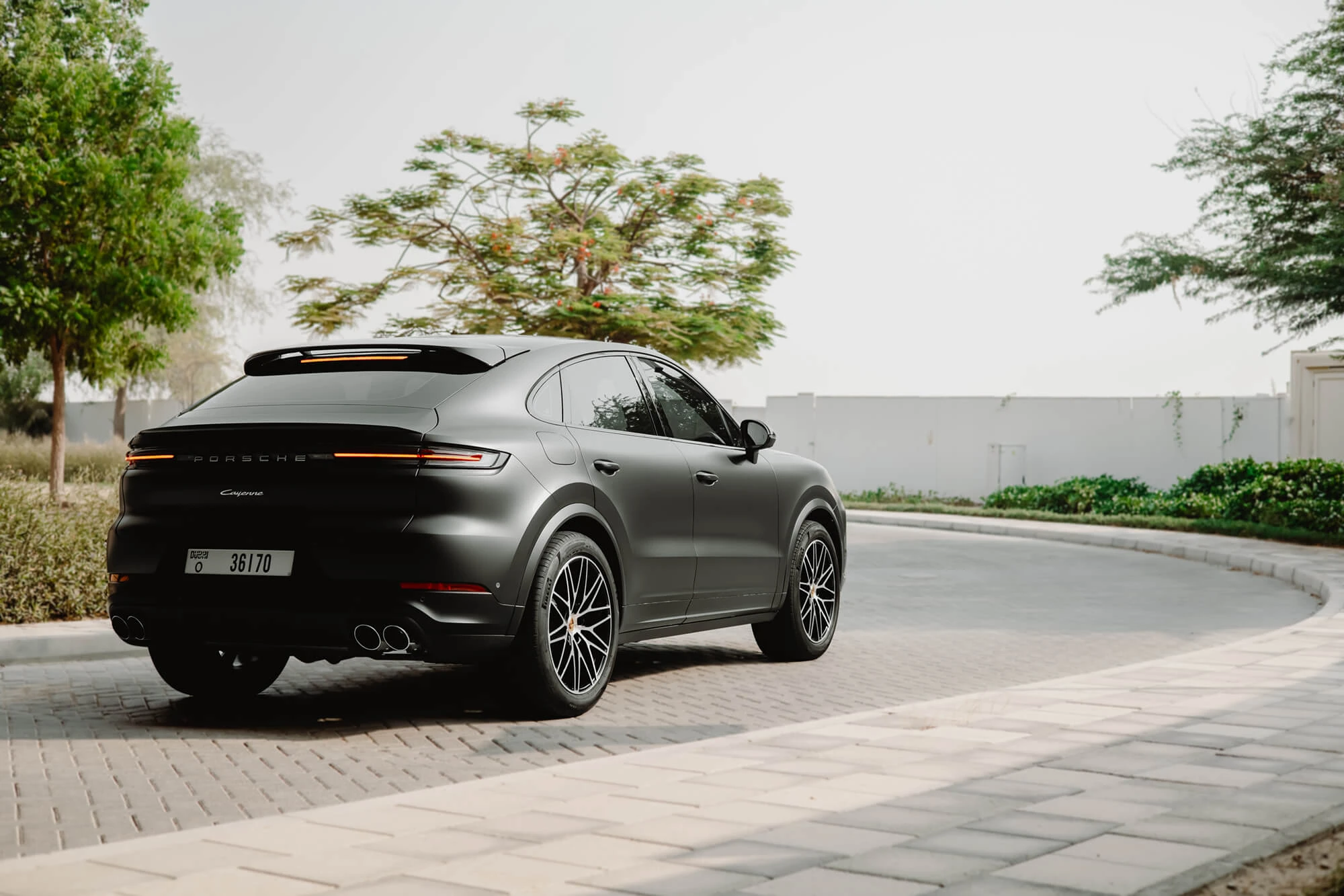 Porsche Cayenne Coupe Siyah