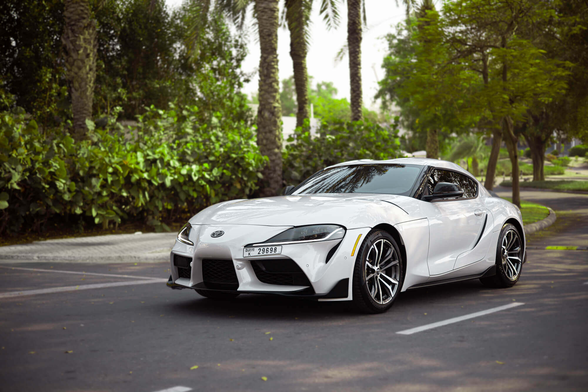 Lej Toyota Supra i Dubai