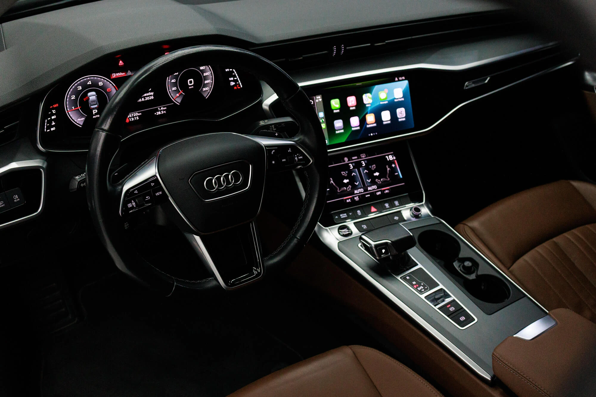 Audi A6 черный