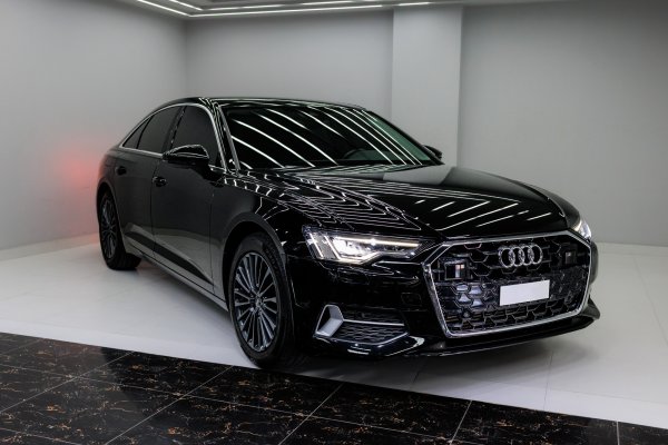 Audi A6 Schwarz