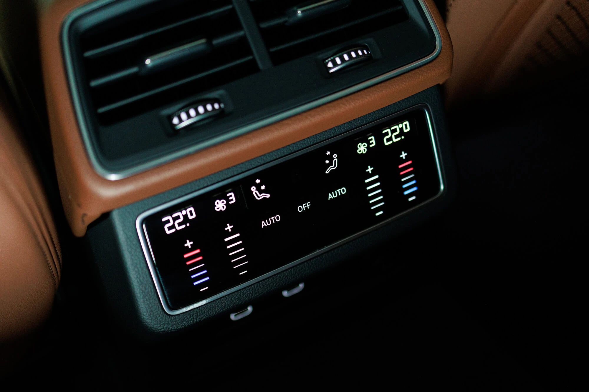 Audi A6 черный
