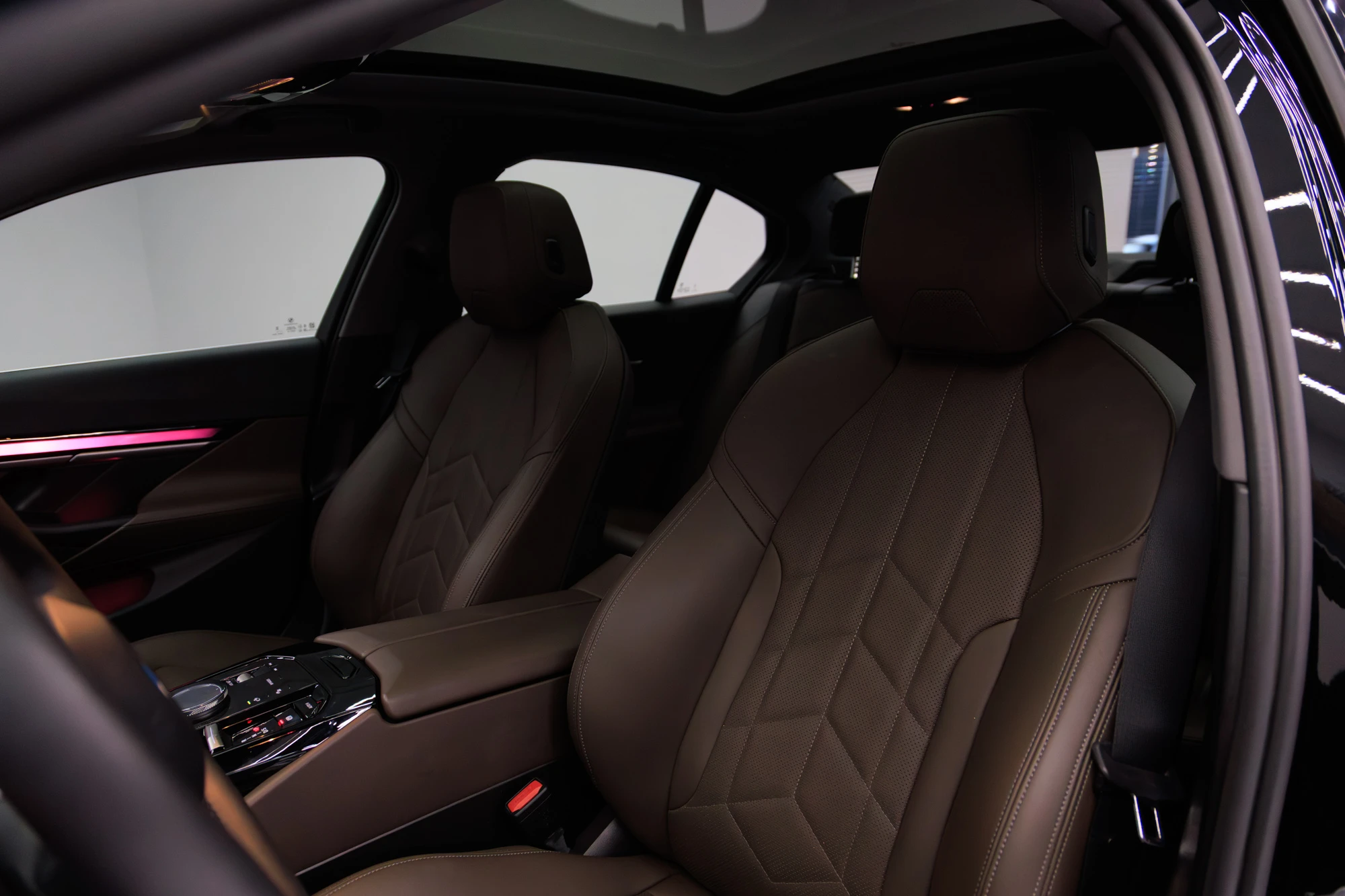 BMW 520 New Gen Schwarz matt