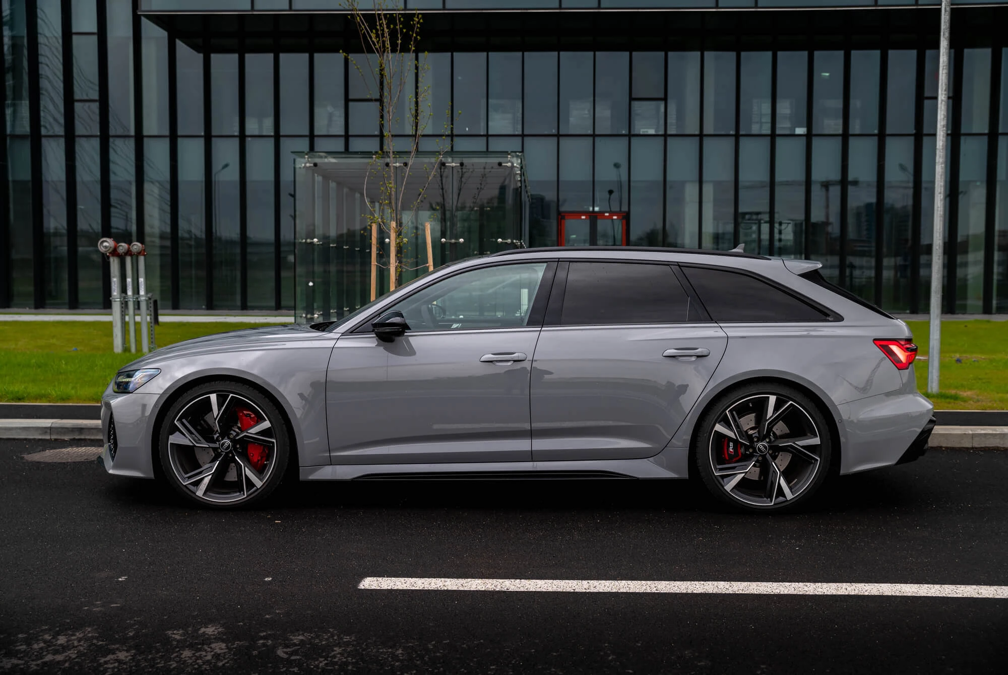 Audi RS6 Grijs