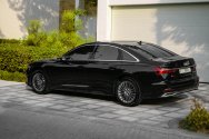 Audi A6 черный