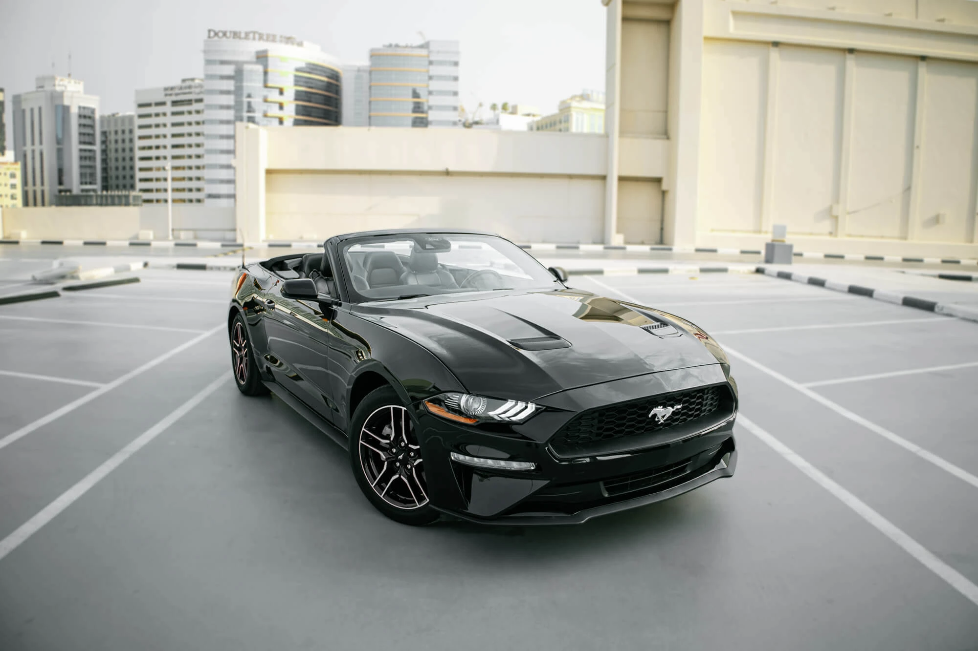 Ford Mustang Convertible Negro D