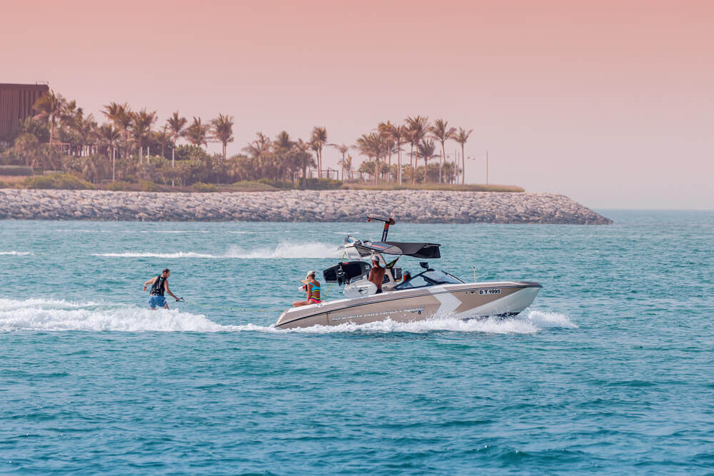 De ultieme gids voor watersporten in Dubai