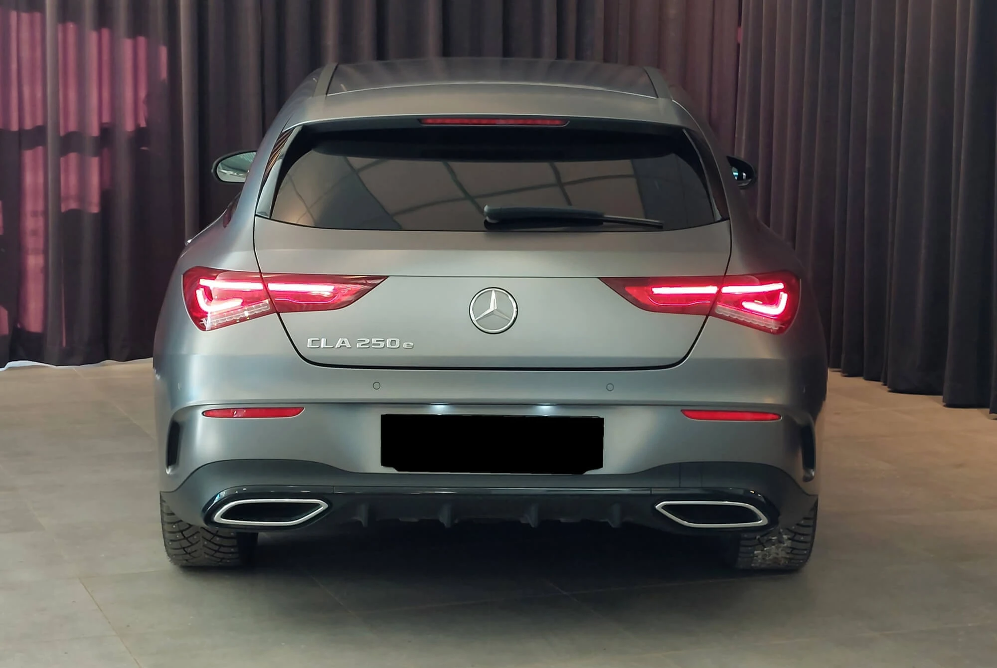 Mercedes-Benz CLA Grau