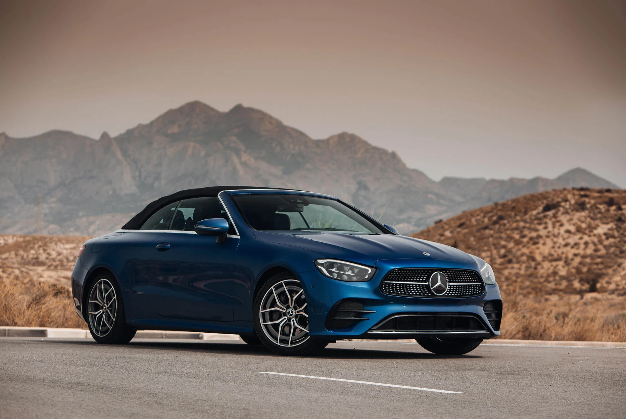 Mercedes-Benz Classe E Bleu