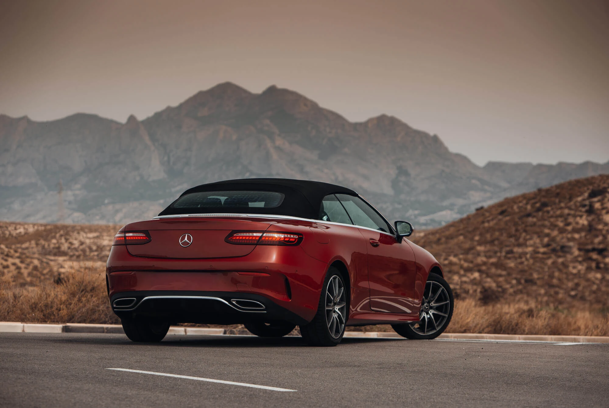 Mercedes-Benz E-class Red