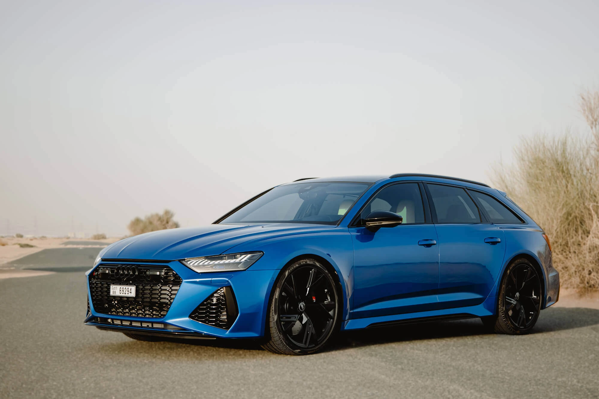 奥迪 RS6 蓝色